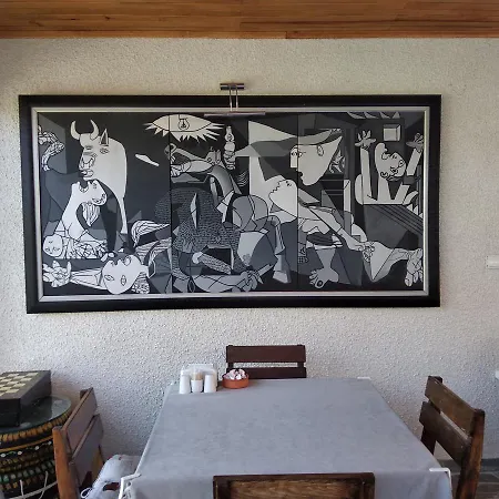 Godik Aparthotel *